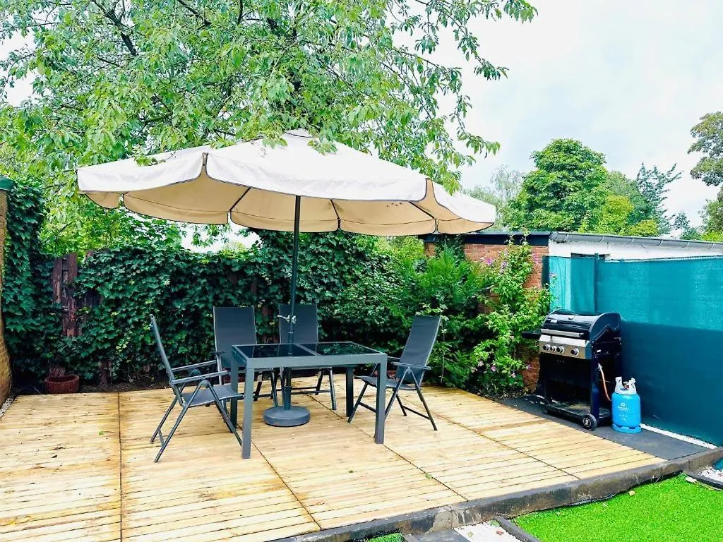 Big Sunset 2 Bedroom House With A Garden Antwerp