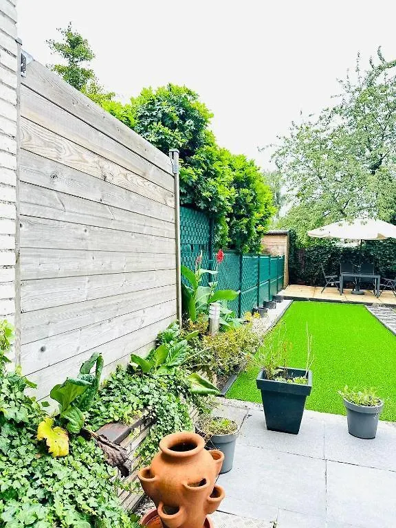 Big Sunset 2 Bedroom House With A Garden Antwerp