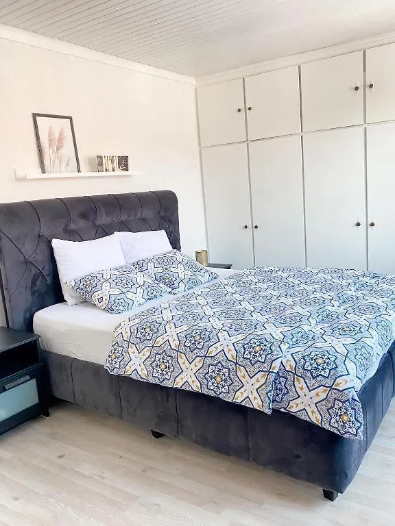 Big Sunset 2 Bedroom House With A Garden Antwerp 0*,